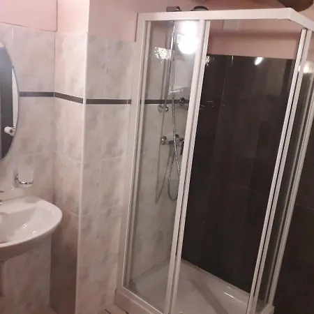 Il Balcone Sulla Valle Alloggio per agriturismo Bedero Valcuvia